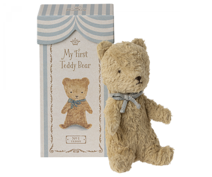Mein erster Teddy  Sand
