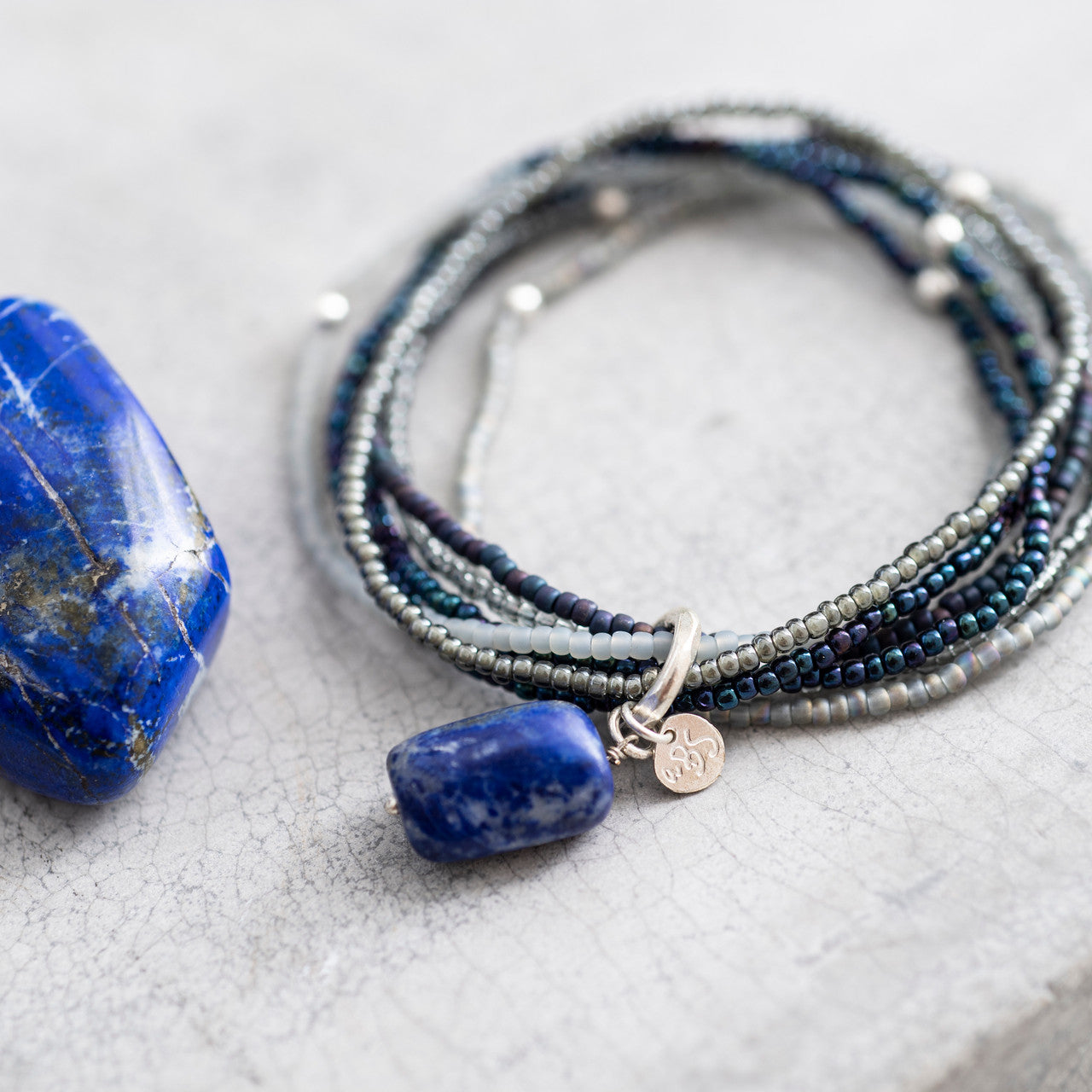 Nirmala Lapislazuli Silber Armband